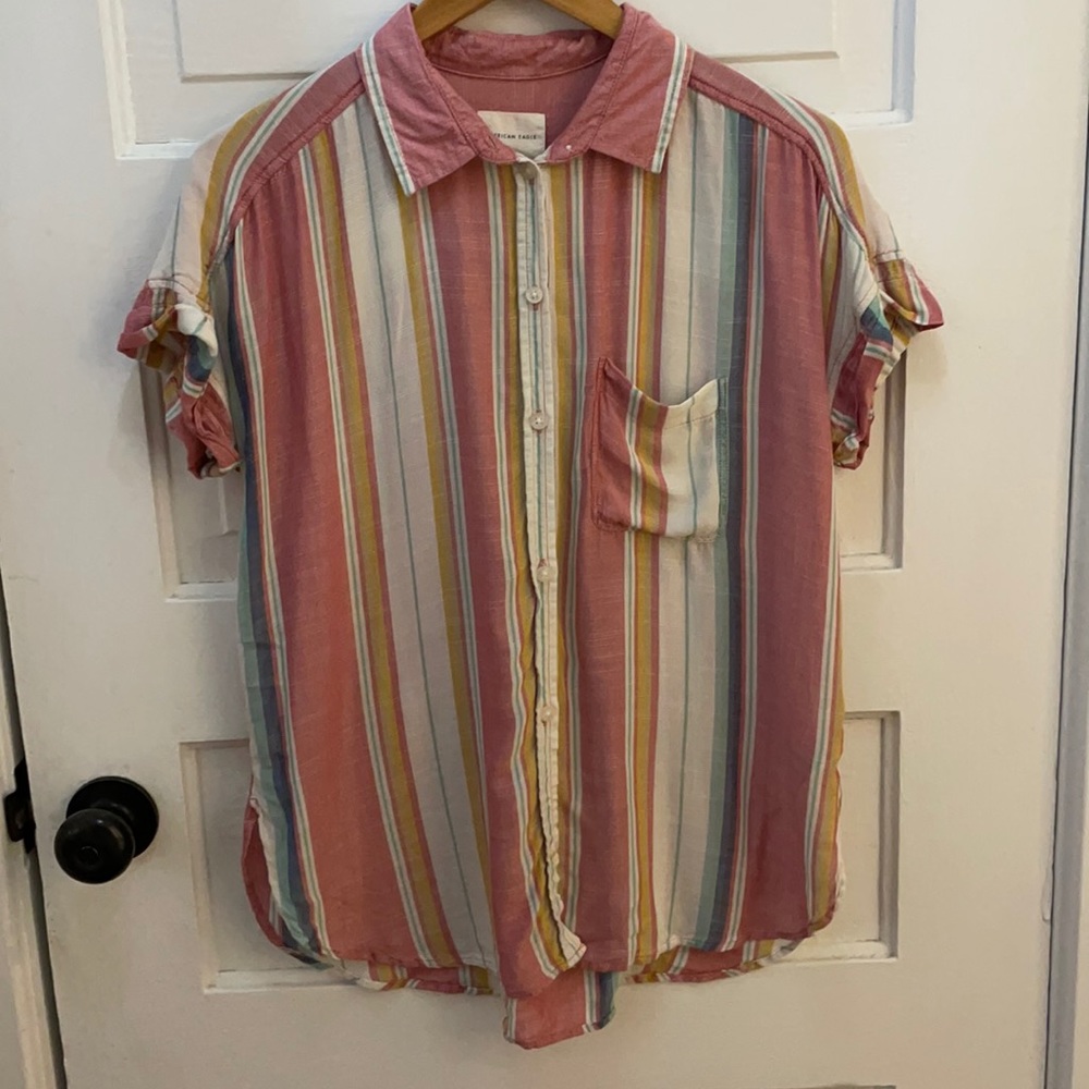American Eagle Button Up